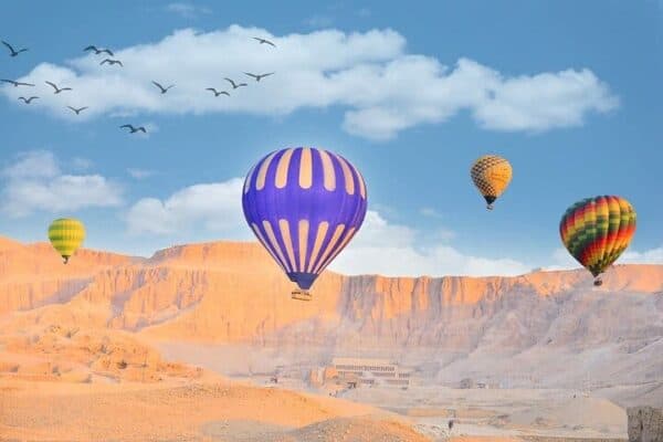 Hot Air Balloon Hurghada 4 Soaring Above the Red Sea in a Dreamlike Adventure