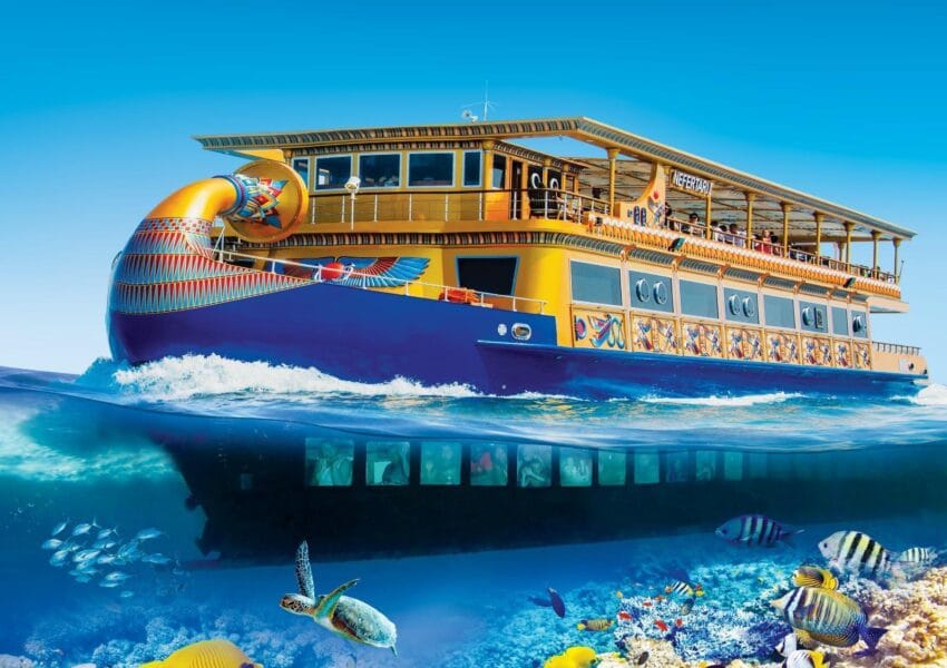 Nefertari Cruise submarine