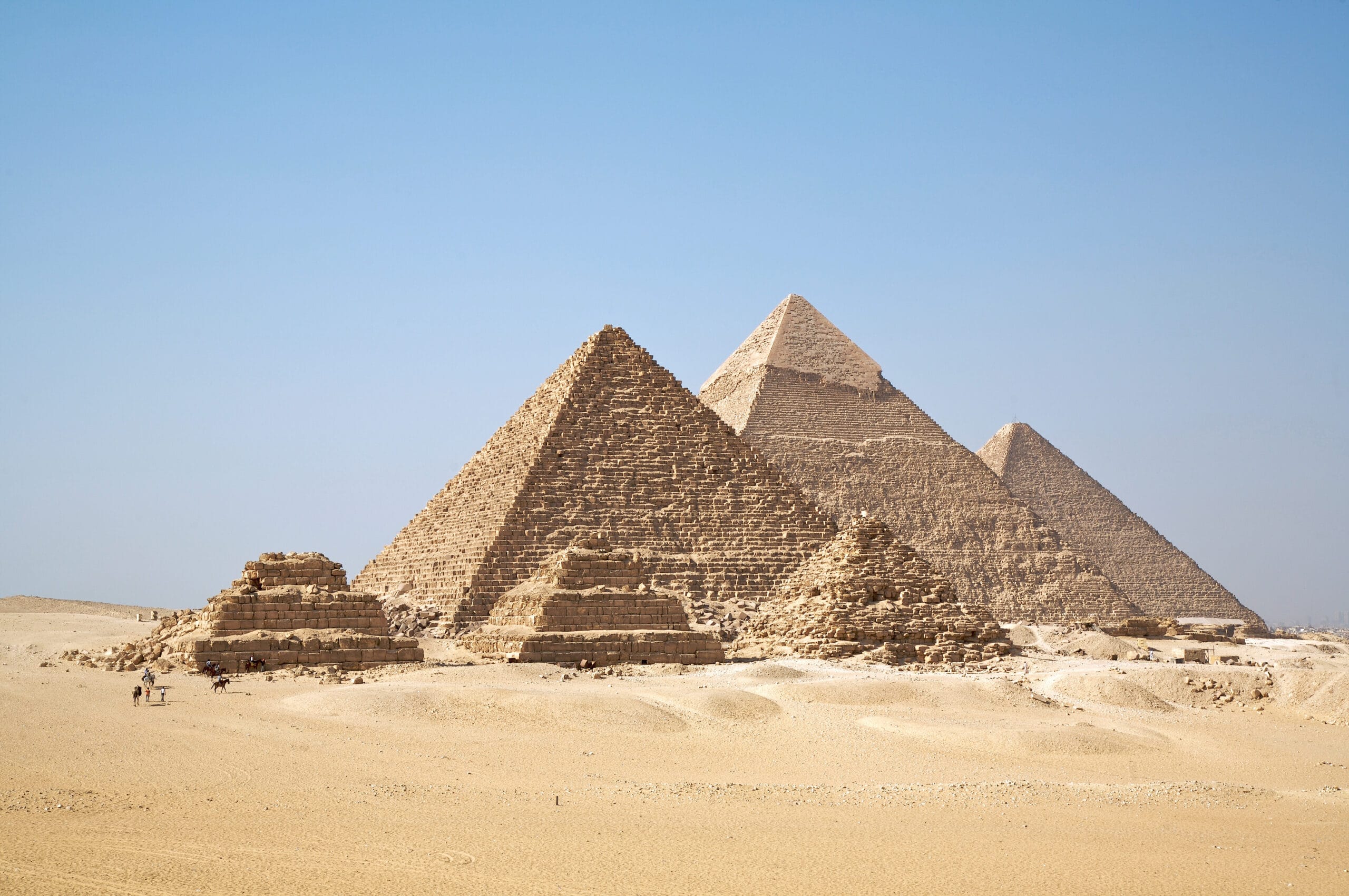 The Hidden Secrets of the Egyptian Pyramids: 7 Mind-Blowing Facts -  Hurghada To Go