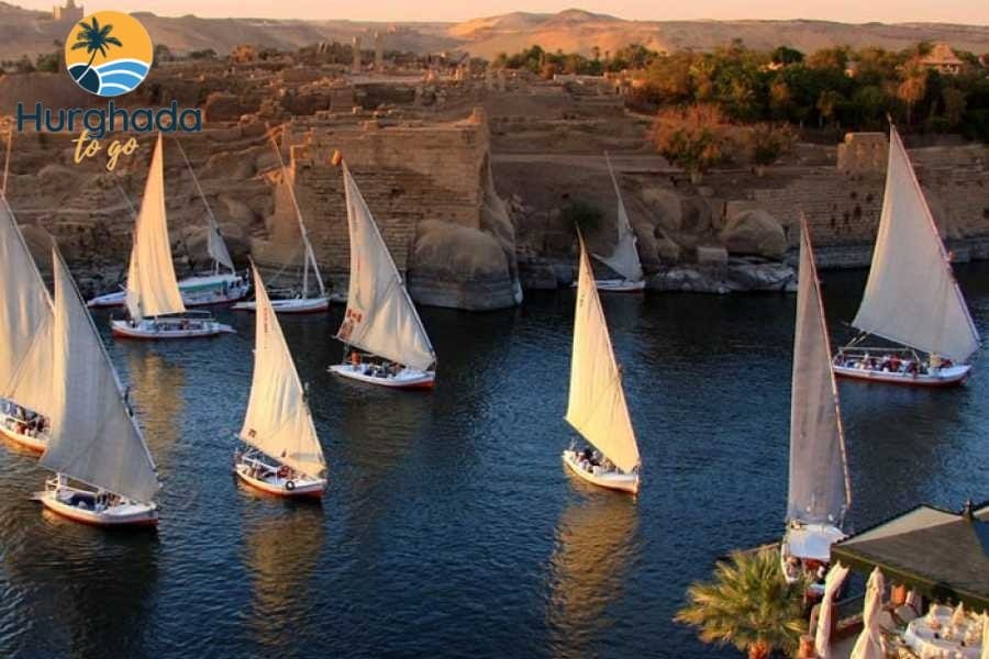 Historical Egypt Tour : Luxor, Edfu, Kom Ombo, Aswan in 4 Days