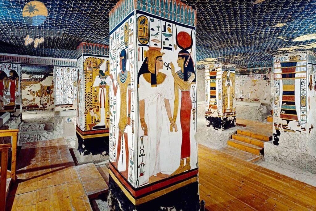 Valley Of The Queens Luxor sightseeing 1560 BCE to 1130 BCE Nefertari