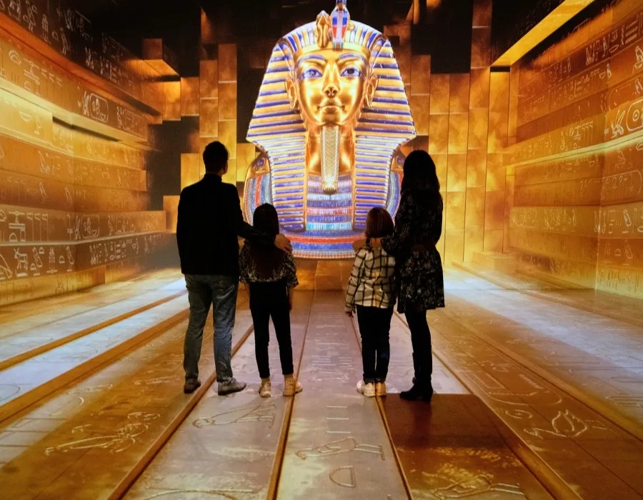 King Tutankhamun