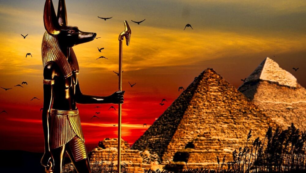 Egyptian gods and goddesses depicted in hieroglyphs at Karnak Temple, Luxor, Egypt &mdash; hurghadatogo.com